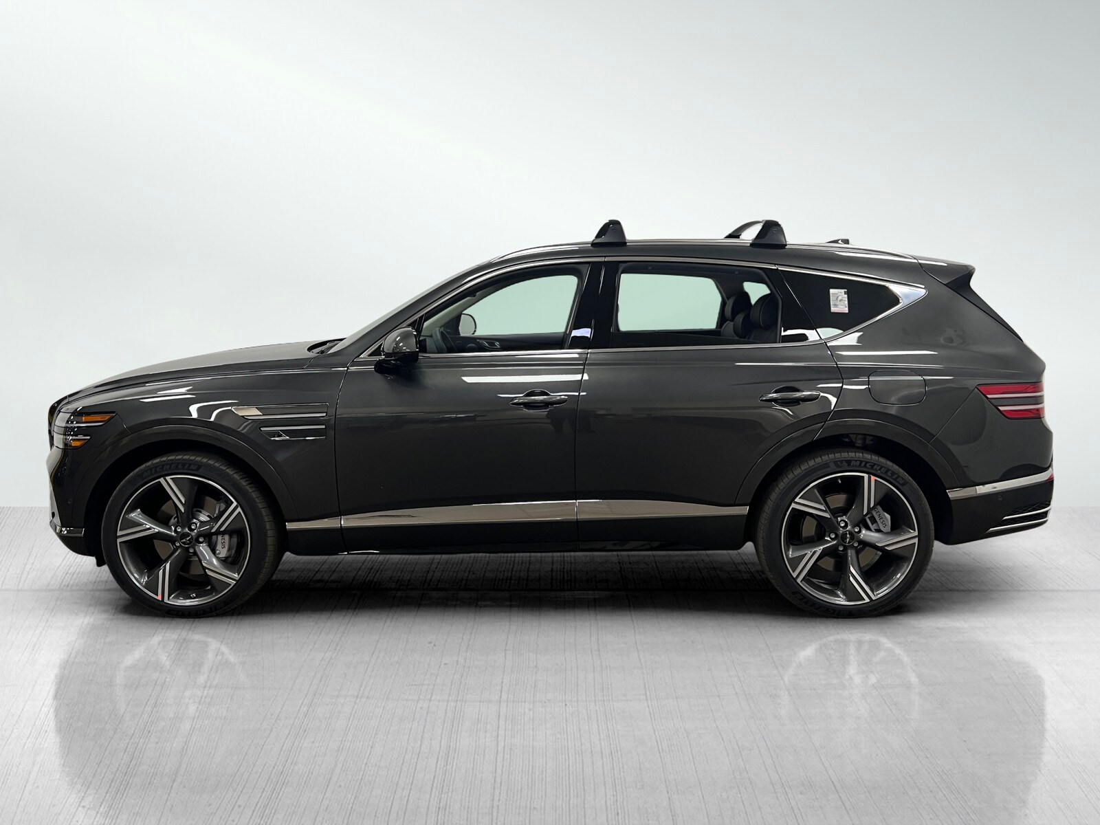 2025 Genesis GV80 2.5T Prestige photo 3