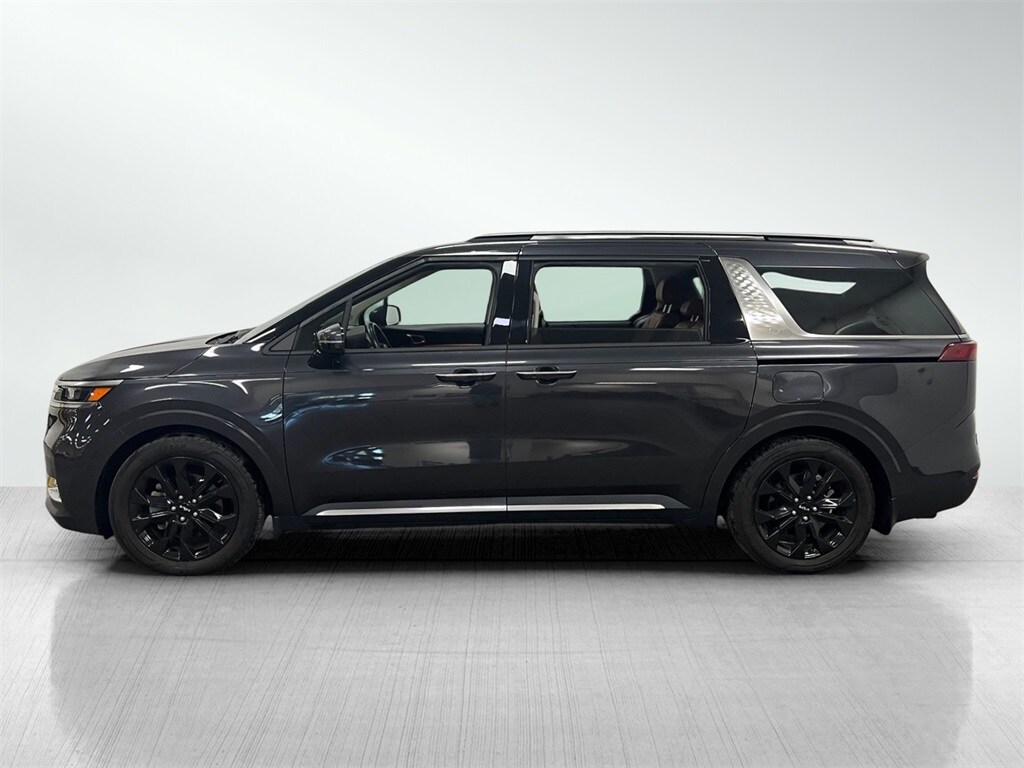 2023 Kia Carnival SX Prestige photo 3