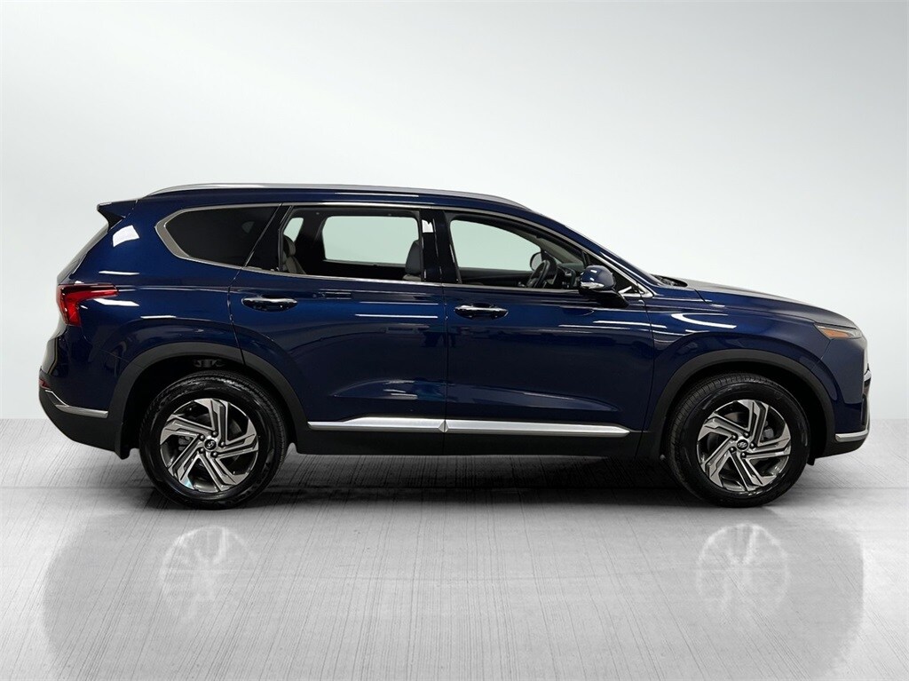 2022 Hyundai Santa Fe SEL photo 3