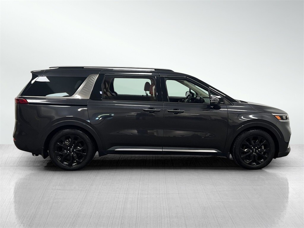 2023 Kia Carnival SX Prestige photo 4