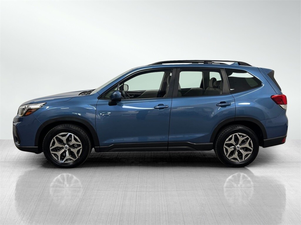2020 Subaru Forester Premium photo 3