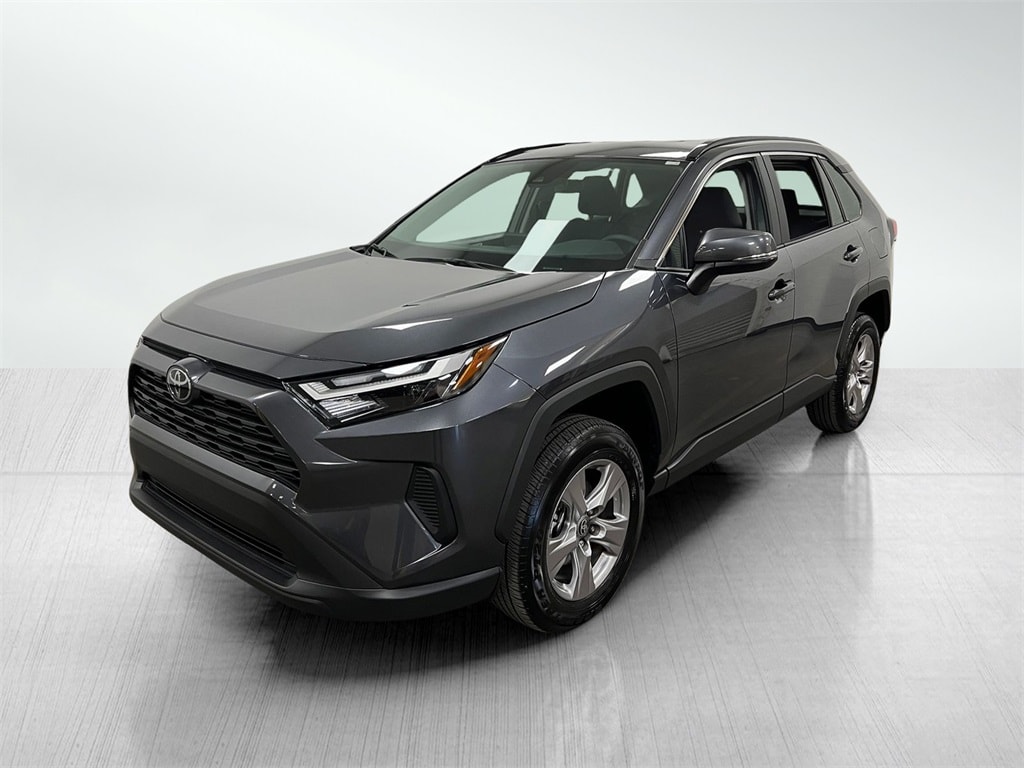 Used 2025 Toyota RAV4 XLE with VIN 2T3W1RFV4SC310490 for sale in Kansas City