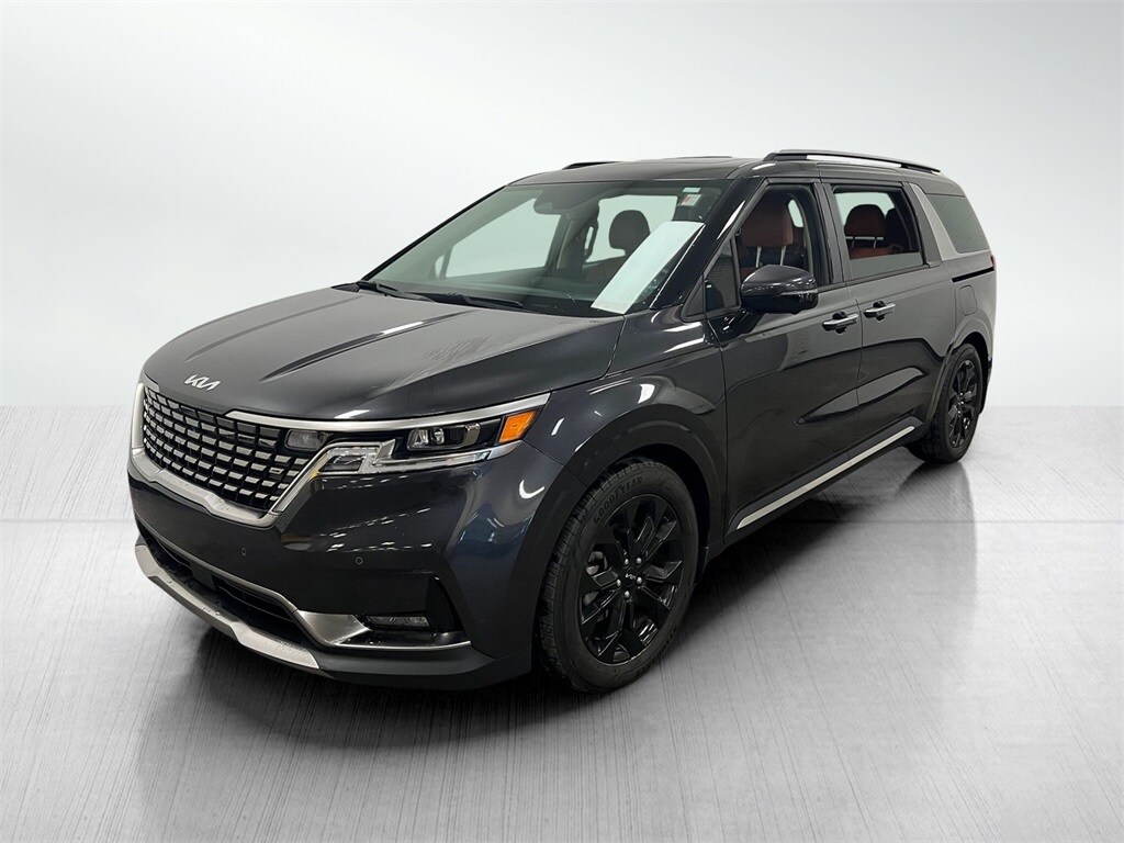 2023 Kia Carnival SX Prestige photo 2