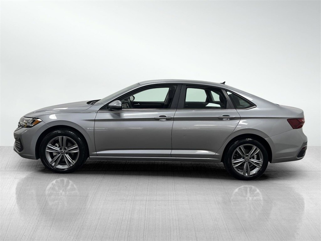 2024 Volkswagen Jetta 1.5T SE photo 3