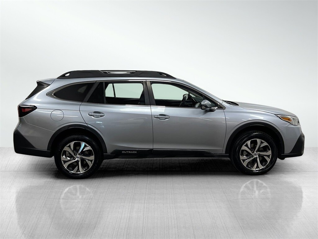 2020 Subaru Outback Limited photo 3