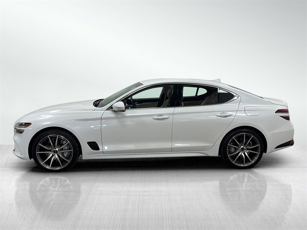 2025 Genesis G70 2.5T photo 2