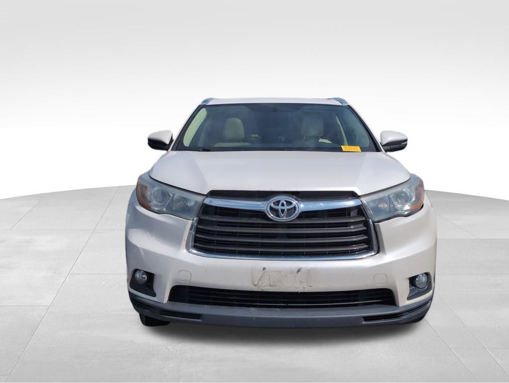 2016 Toyota Highlander XLE photo 2