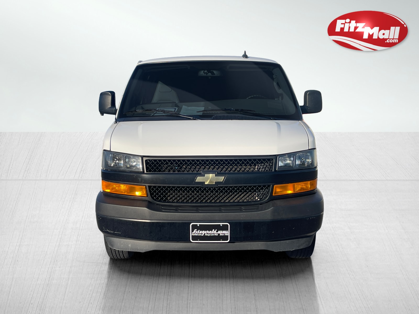 2023 Chevrolet Express 2500 Work Cargo Van photo 3