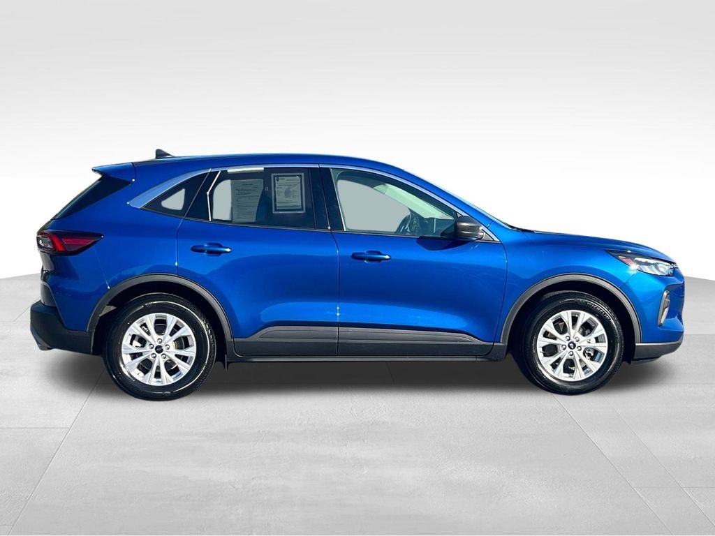2023 Ford Escape Active photo 3