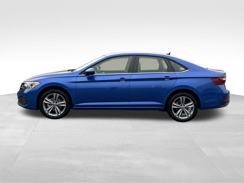 2024 Volkswagen Jetta SE photo 4