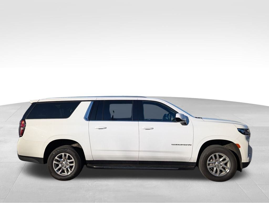 Used 2024 Chevrolet Suburban LT SUV