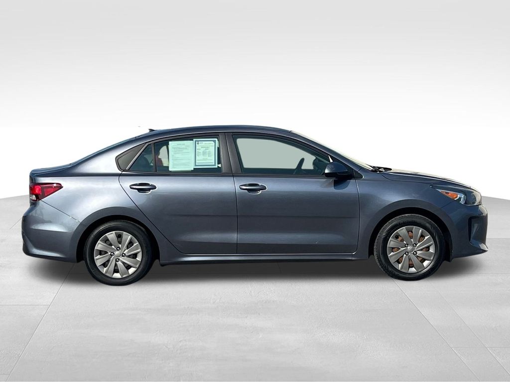 2020 Kia Rio S photo 3