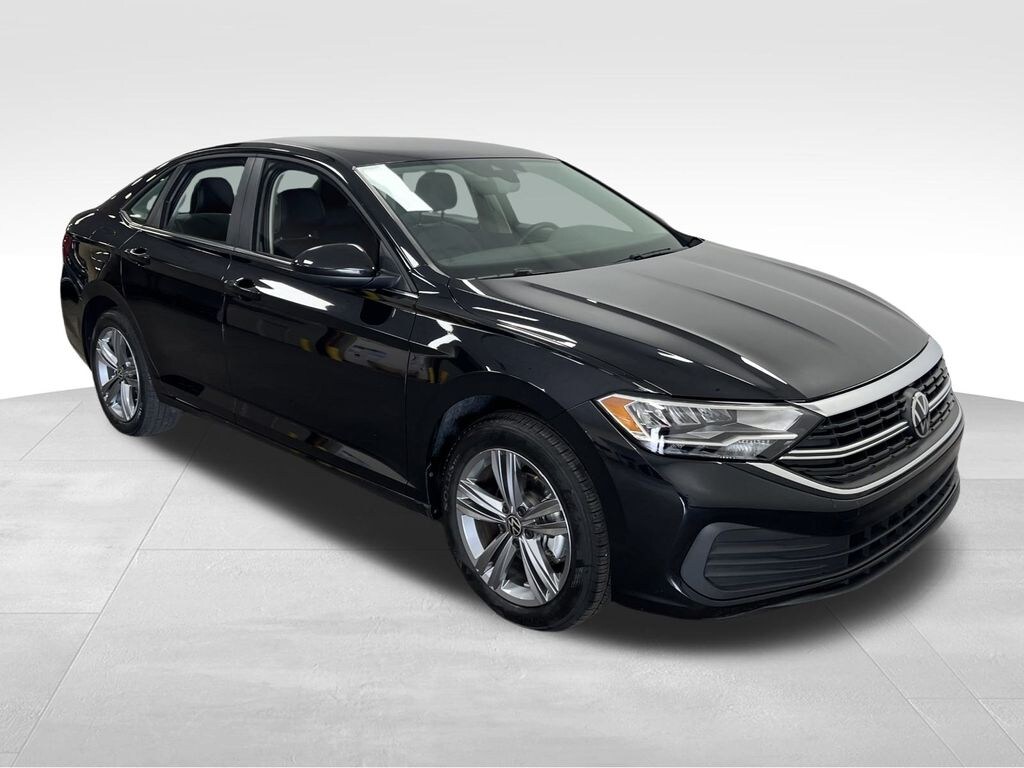 Used 2024 Volkswagen Jetta 1.5T SE Sedan