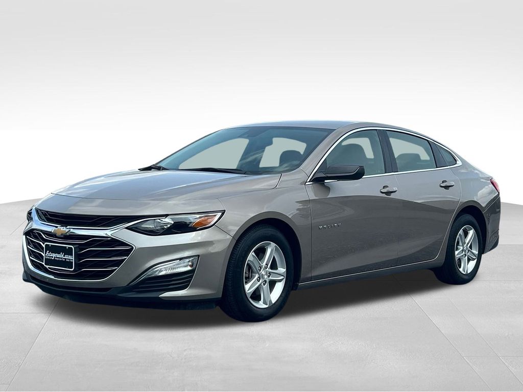 2023 Chevrolet Malibu LS photo 2