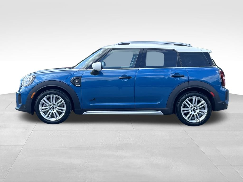 2023 Mini Cooper S Iconic photo 3