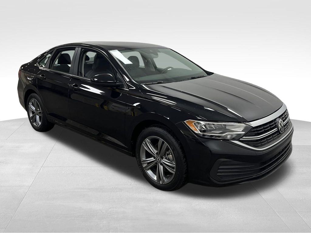 Used 2024 Volkswagen Jetta 1.5T SE Sedan