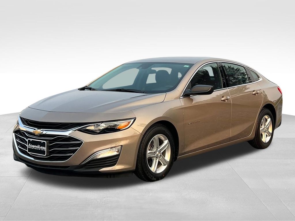 2023 Chevrolet Malibu LS photo 2