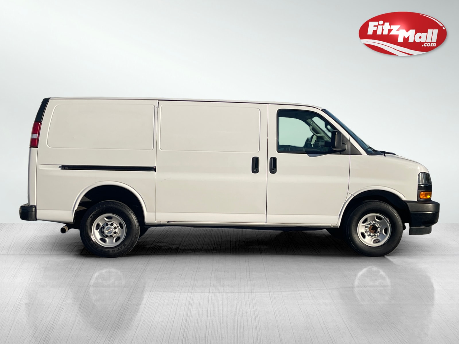 2023 Chevrolet Express 2500 Work Cargo Van photo 2
