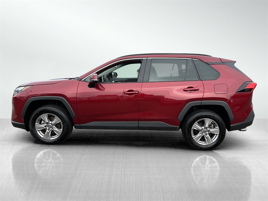 2023 Toyota RAV4 XLE photo 4