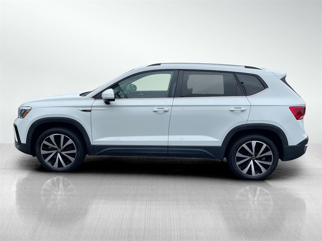 2022 Volkswagen Taos SE photo 4