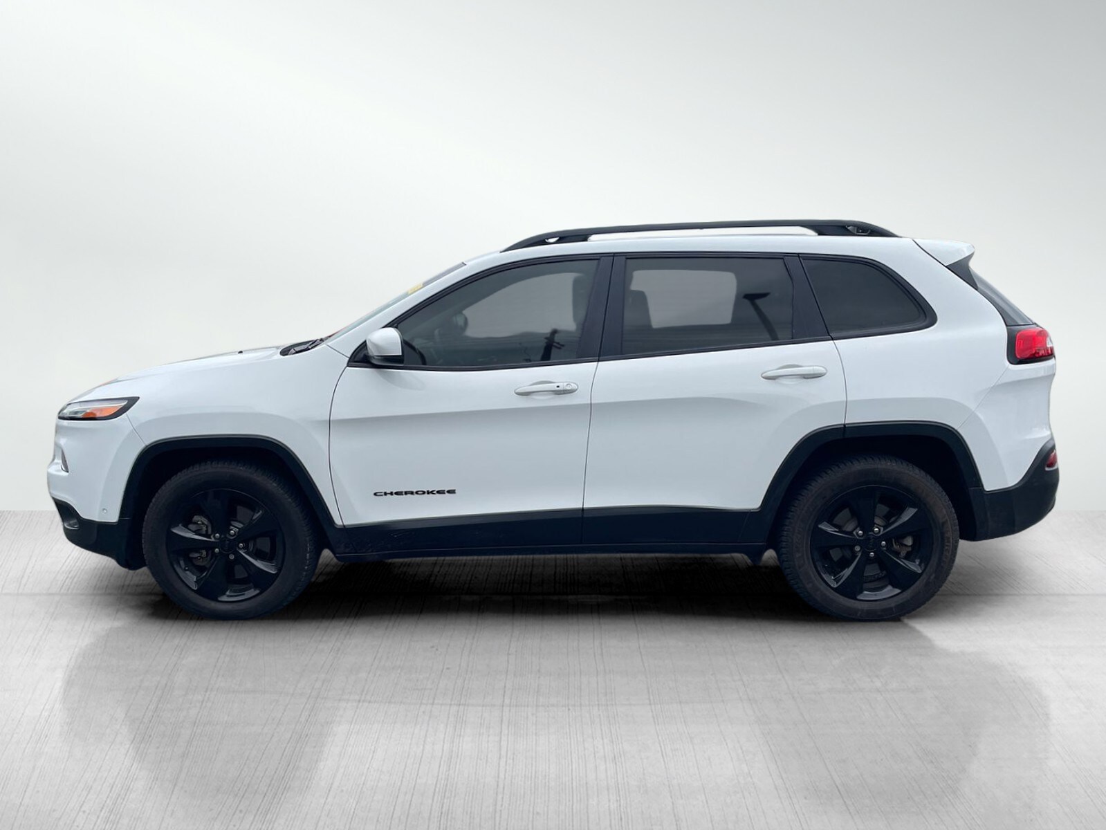 2016 Jeep Cherokee High Altitude photo 3