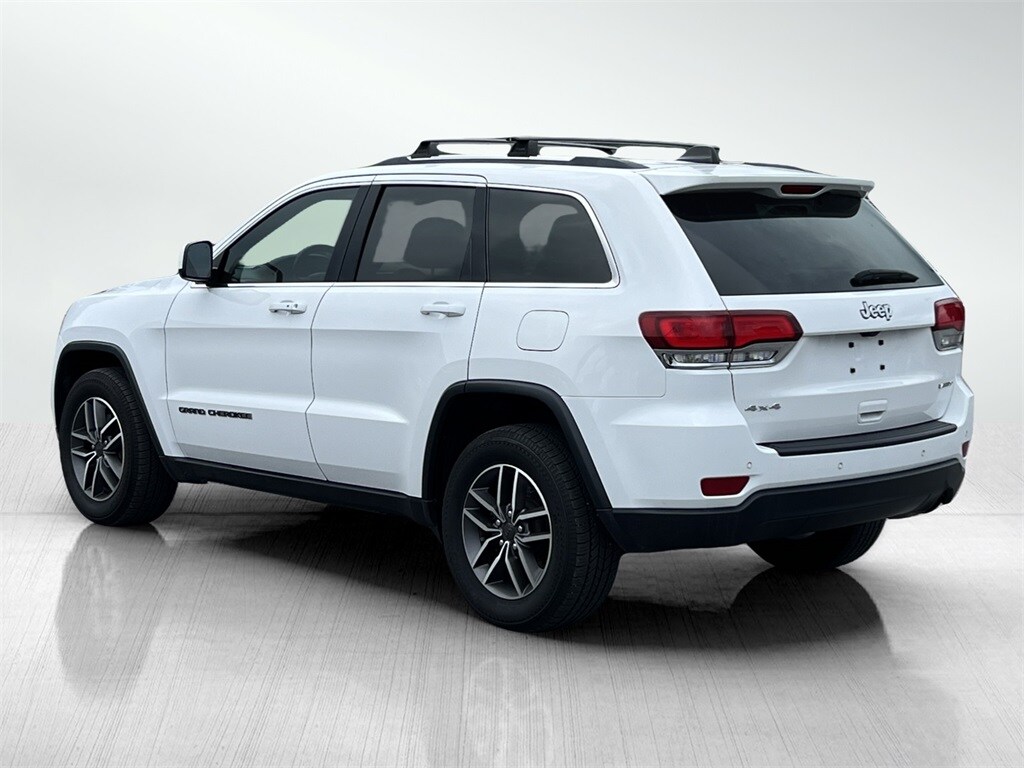 2020 Jeep Grand Cherokee Laredo E photo 2