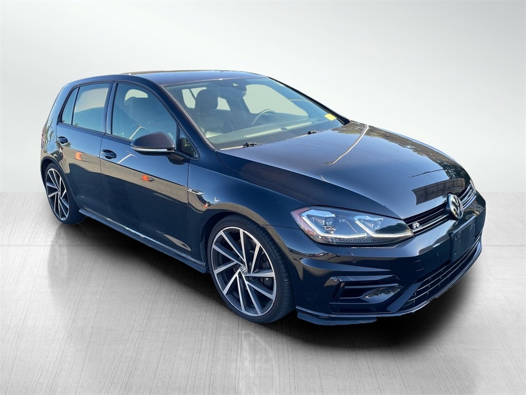 2018 Volkswagen Golf R Hatchback 