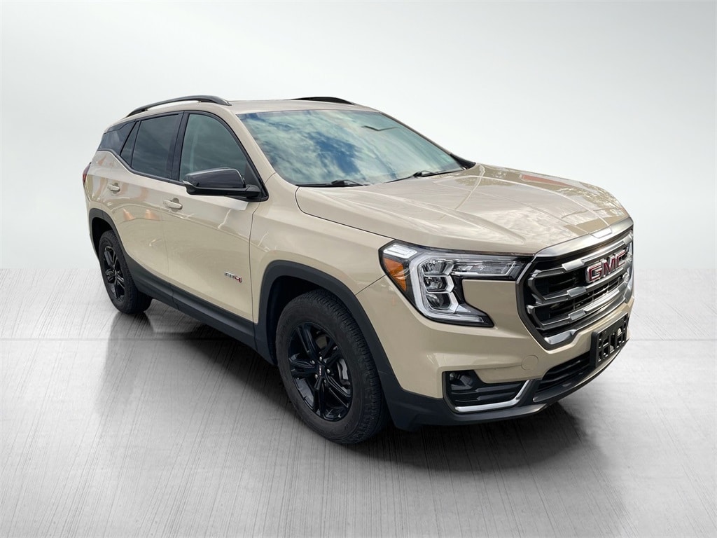 Used 2022 GMC Terrain AT4 SUV