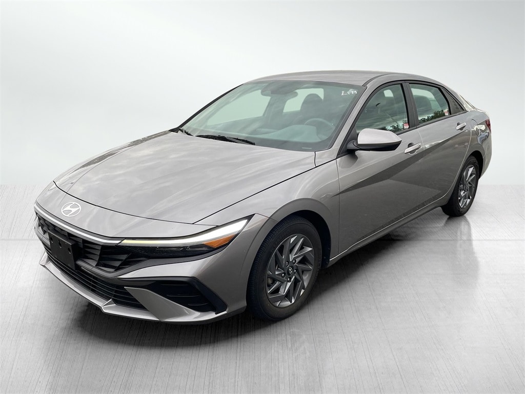 Used 2024 Hyundai Elantra SEL Sedan