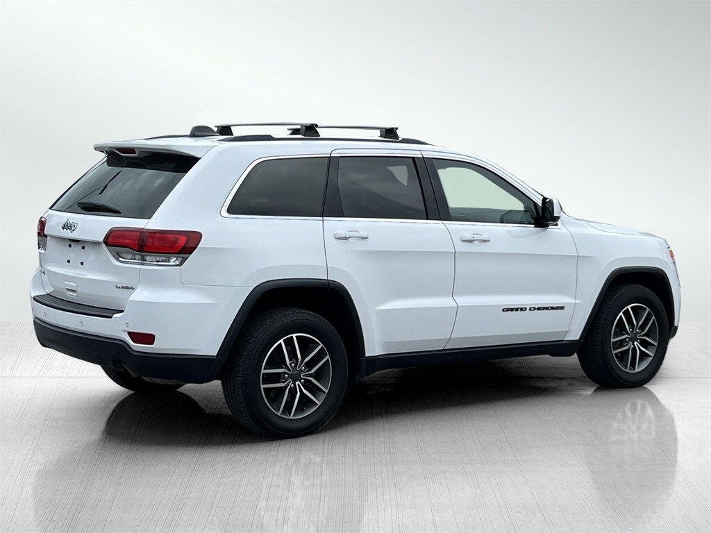 2020 Jeep Grand Cherokee Laredo E photo 3