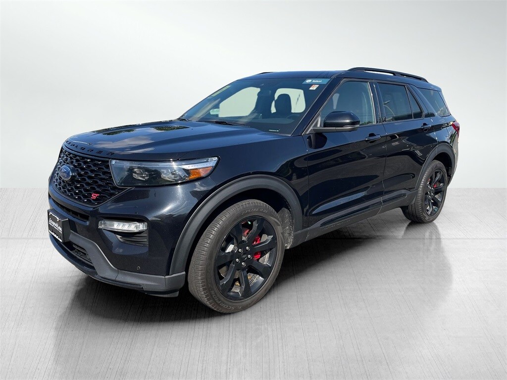 2022 Ford Explorer ST photo 2