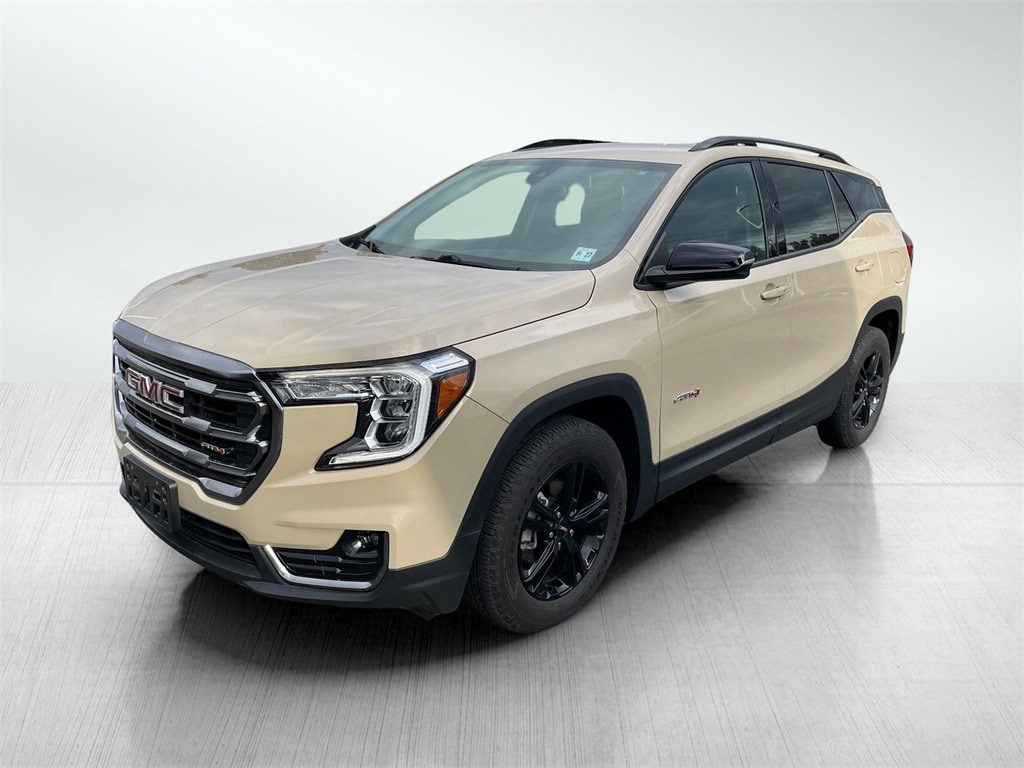 Used 2022 GMC Terrain AT4 SUV