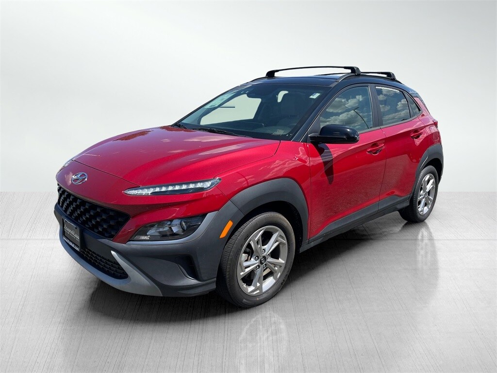 2022 Hyundai Kona SEL photo 2