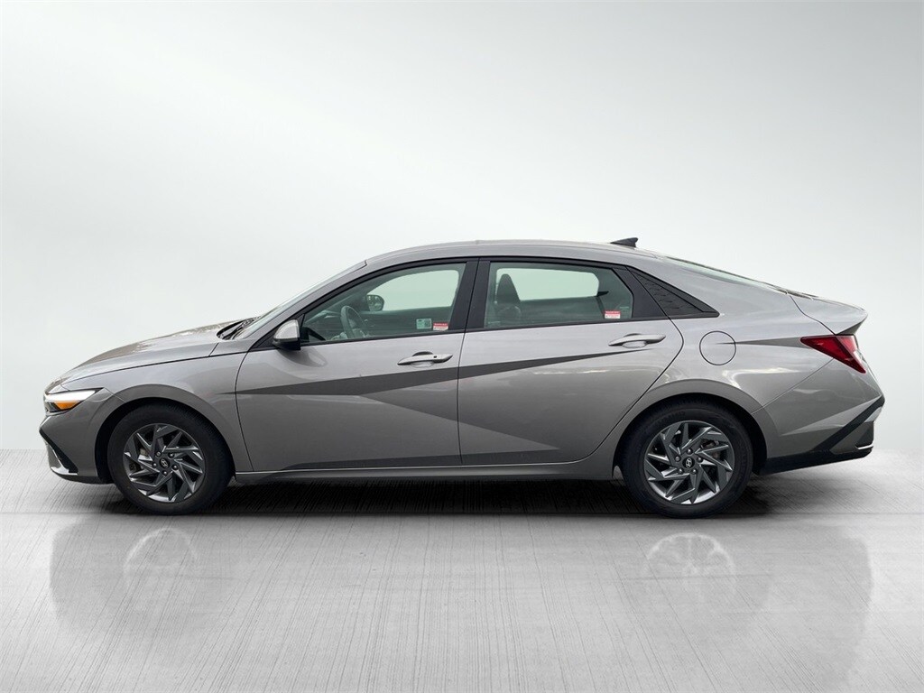 Used 2024 Hyundai Elantra SEL Sedan