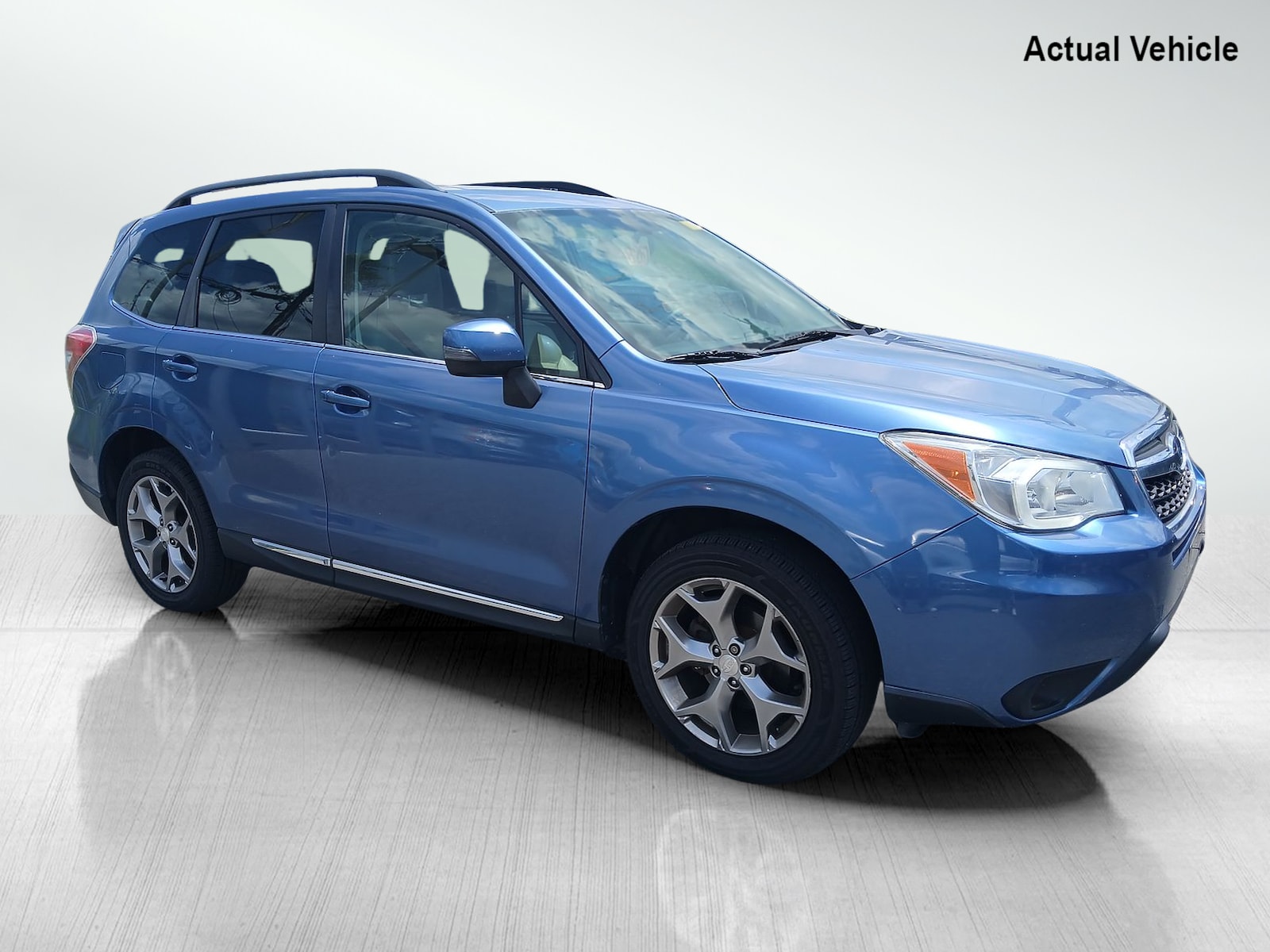 2016 Subaru Forester 2.5i Touring photo 3