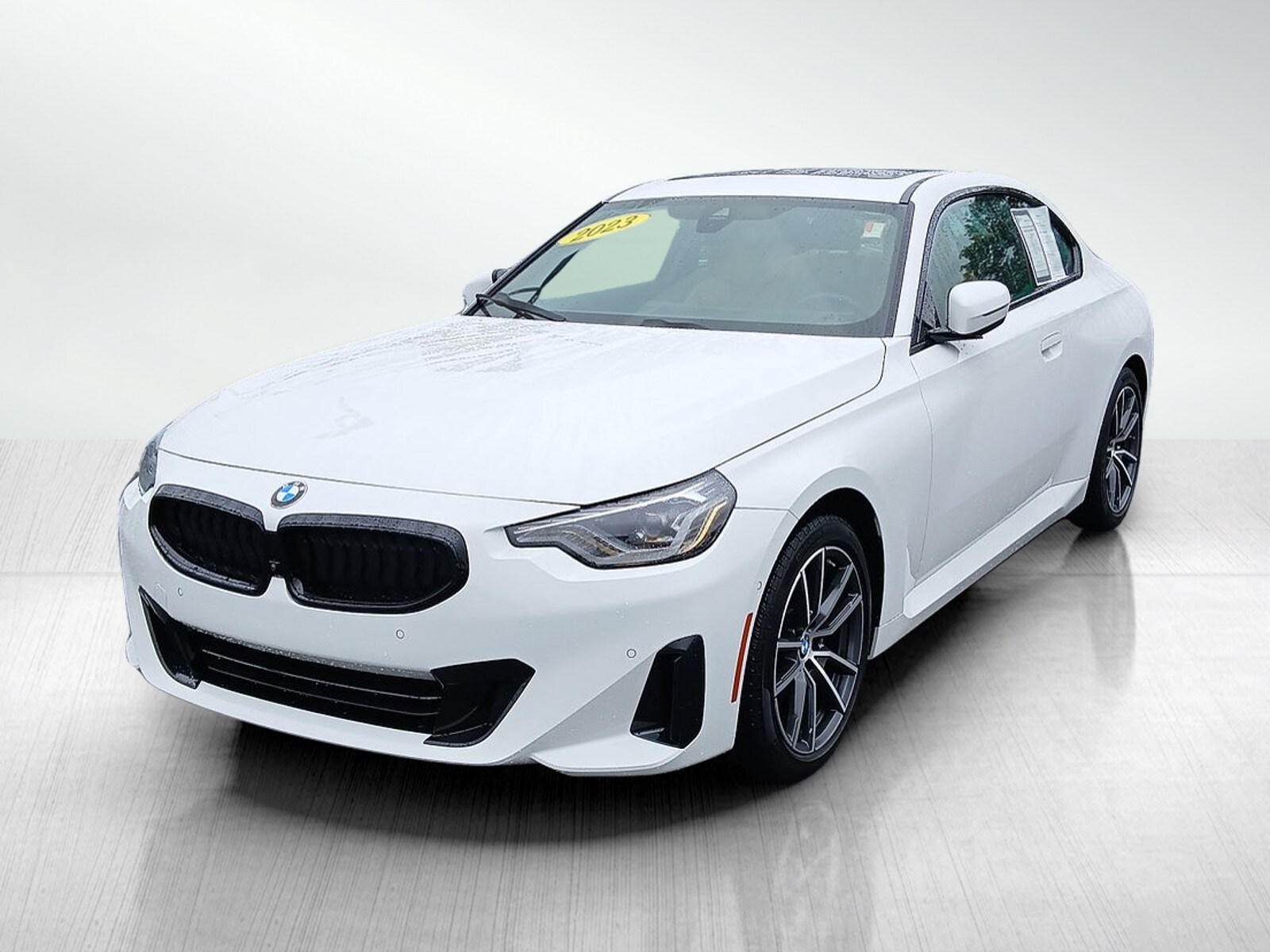 2023 Bmw 230i xDrive Coupe photo 2