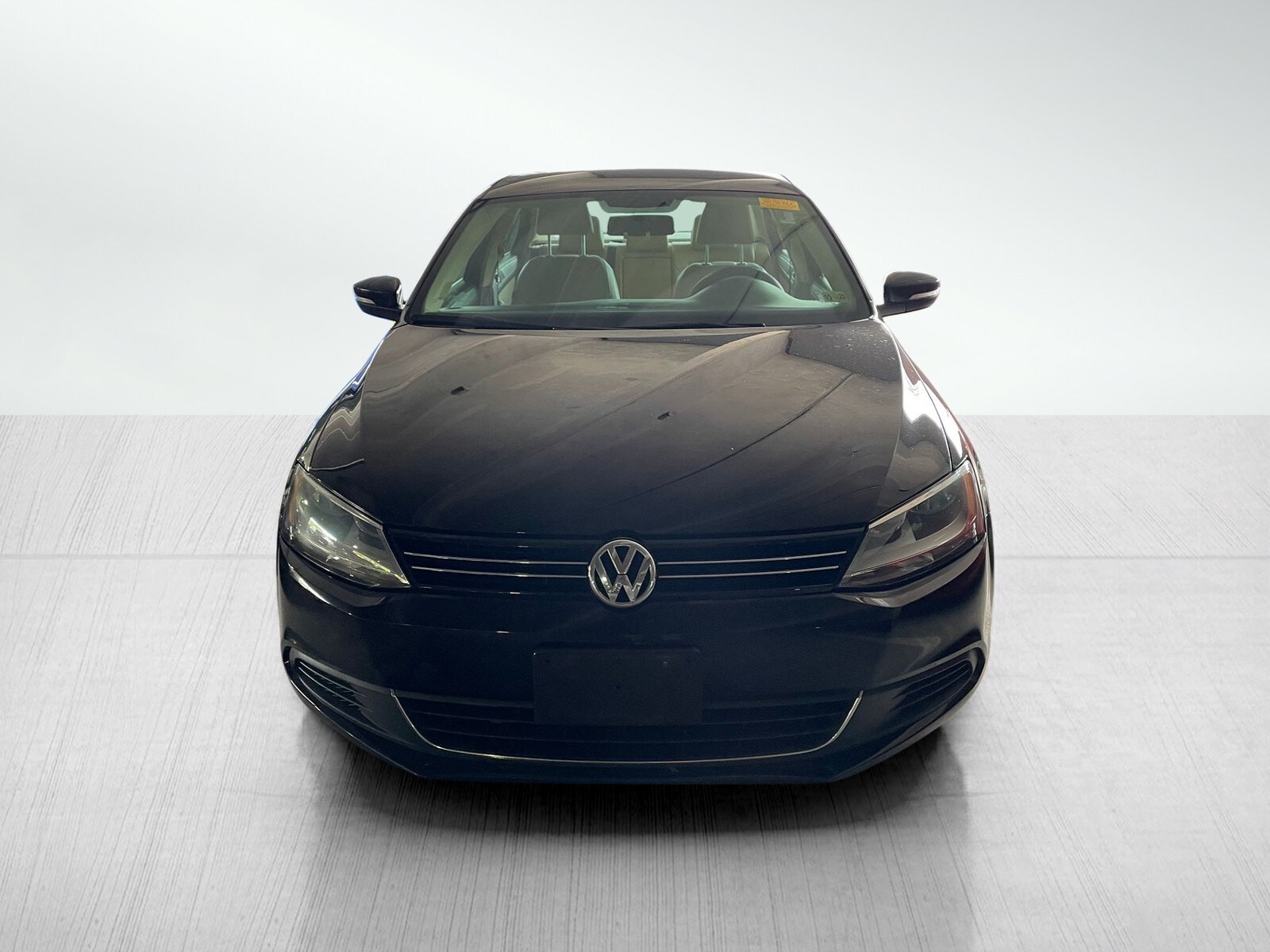 2014 Volkswagen Jetta 1.8T SE photo 2