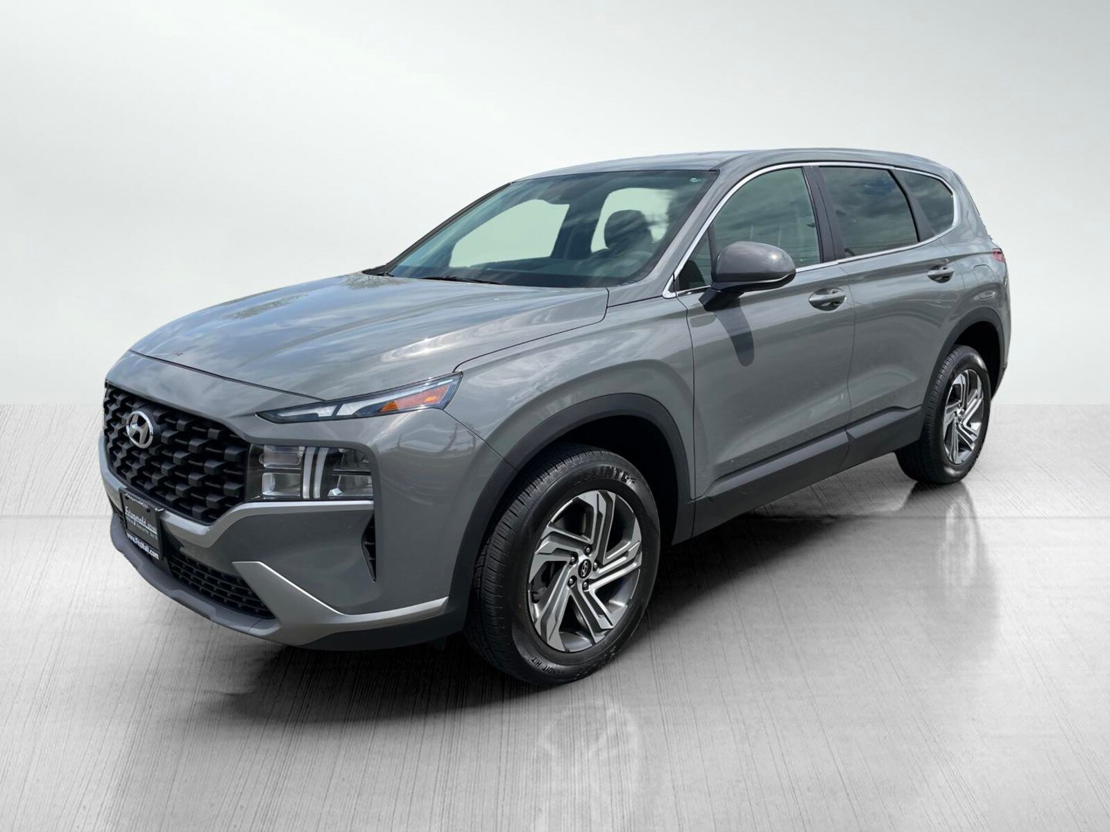 2021 Hyundai Santa Fe SE photo 2