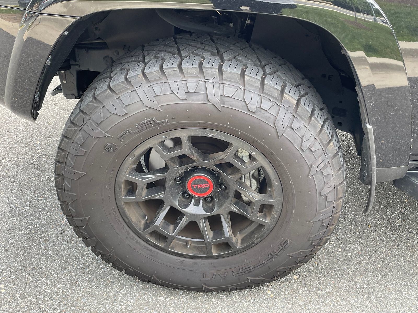 2024 Toyota 4Runner SR5 Premium photo 4