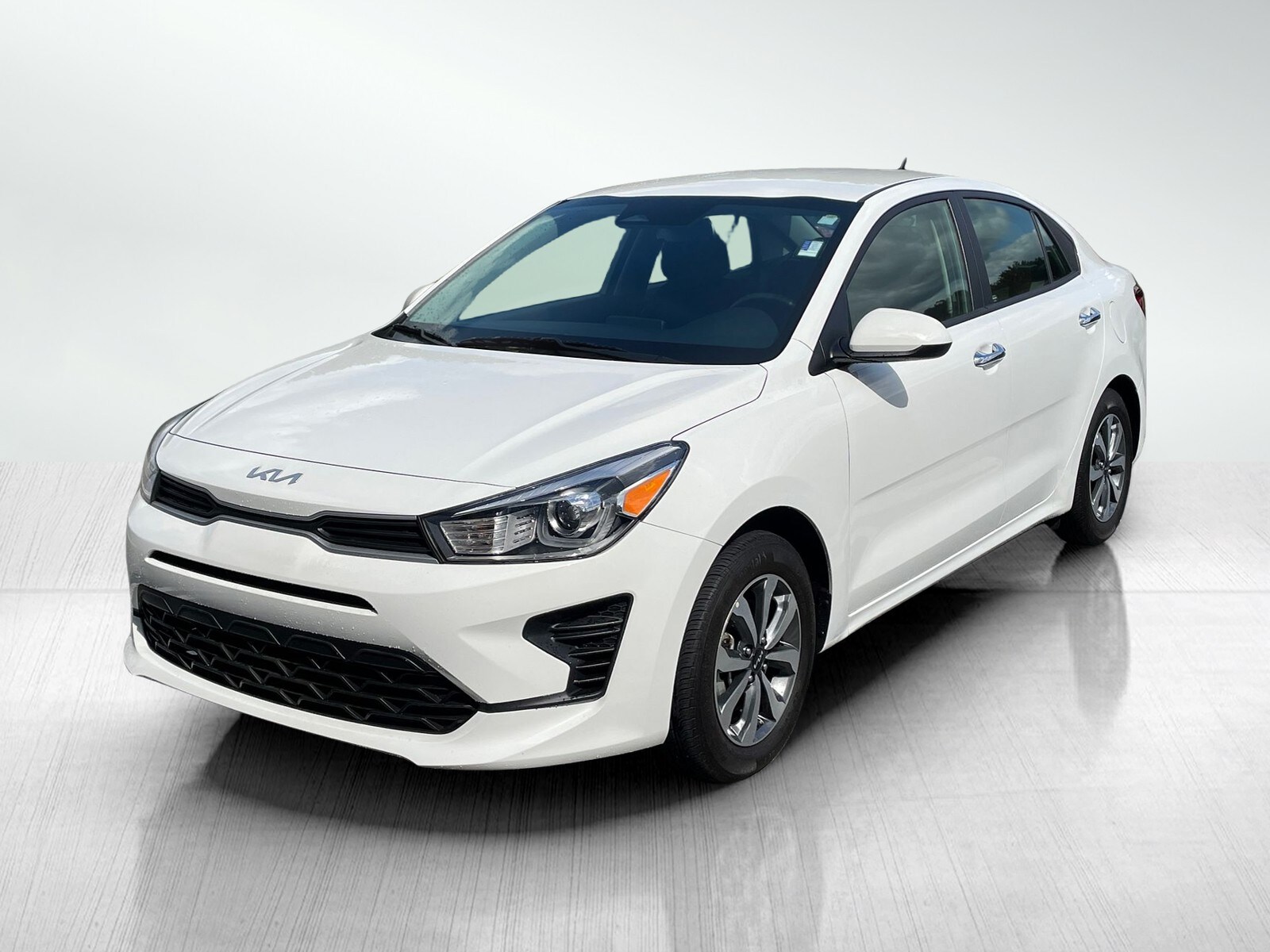 2022 Kia Rio S photo 2
