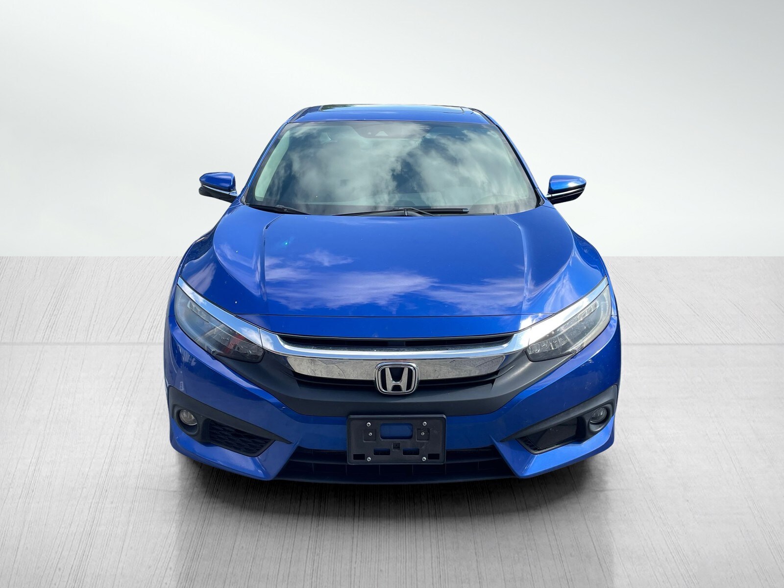2017 Honda Civic Touring photo 2