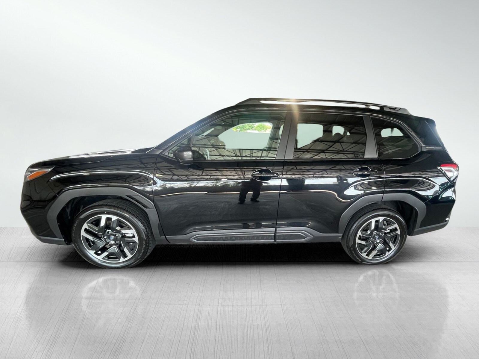 2025 Subaru Forester Limited photo 2