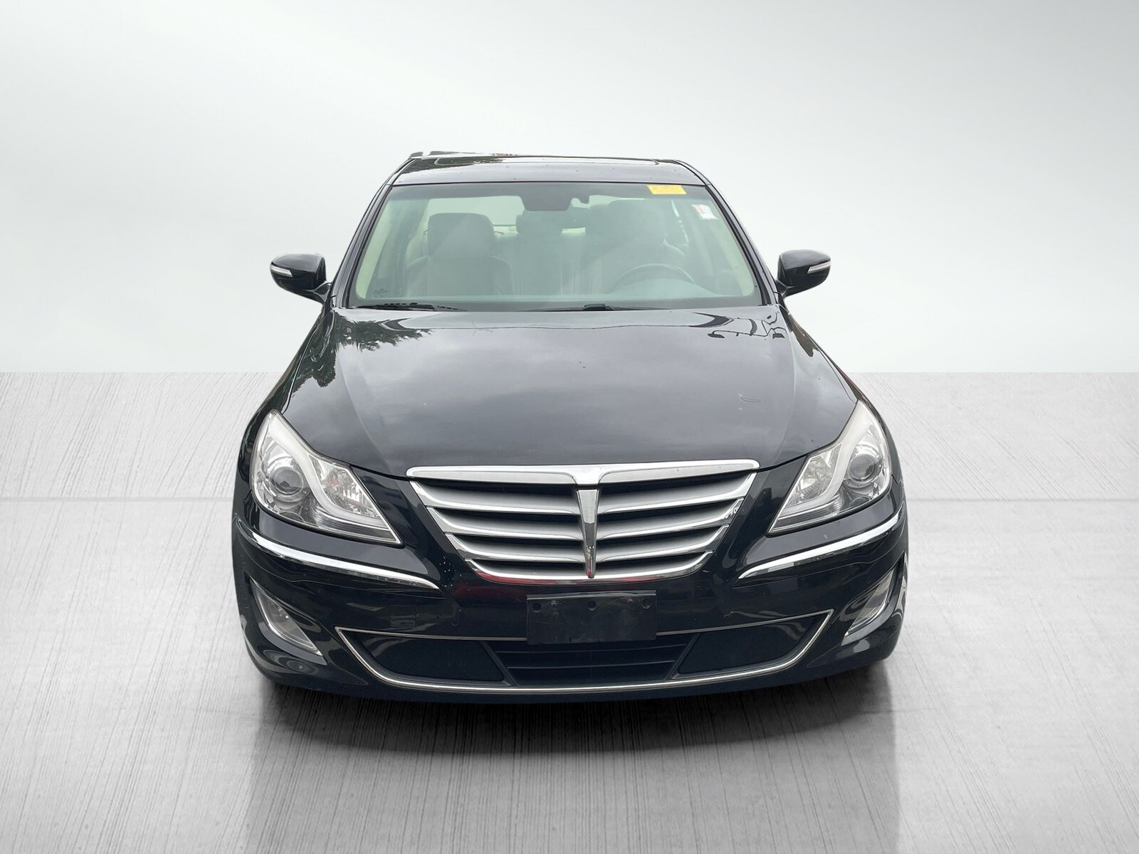 2012 Hyundai Genesis 3.8 photo 2