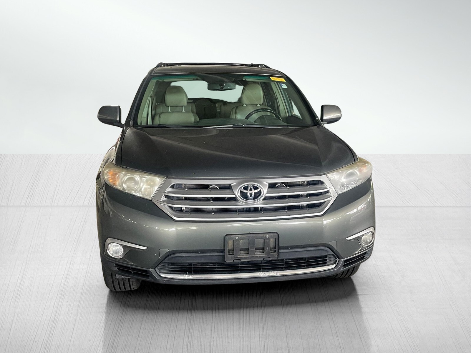 2012 Toyota Highlander SE photo 2