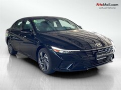 2025 Hyundai Elantra Hybrid Limited Sedan