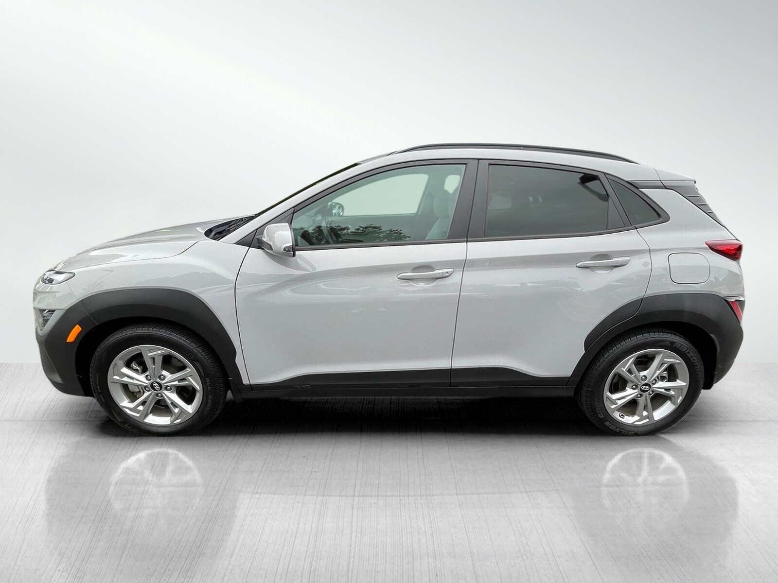 2022 Hyundai Kona SEL photo 3