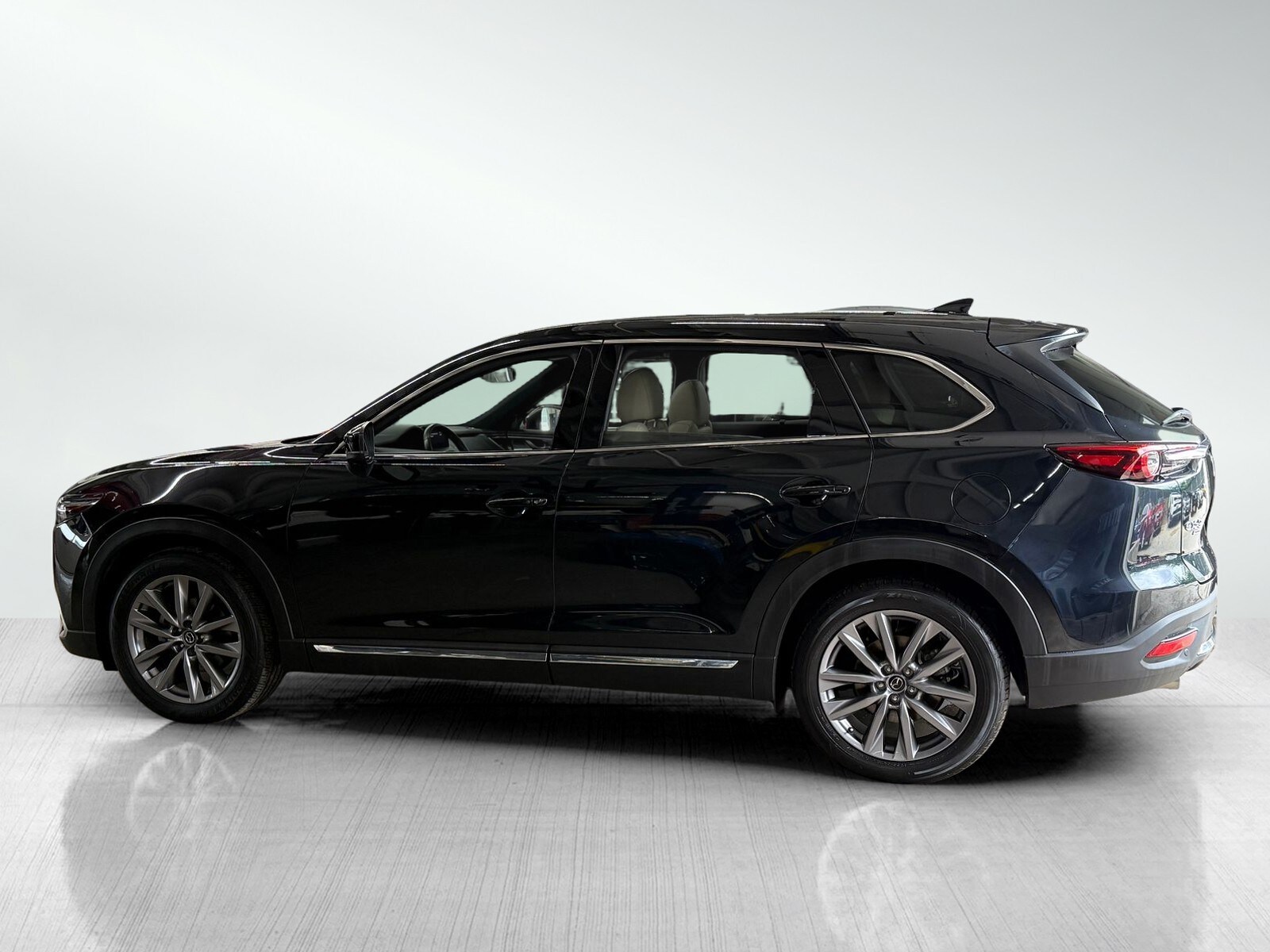 2023 Mazda CX-9 Grand Touring photo 3