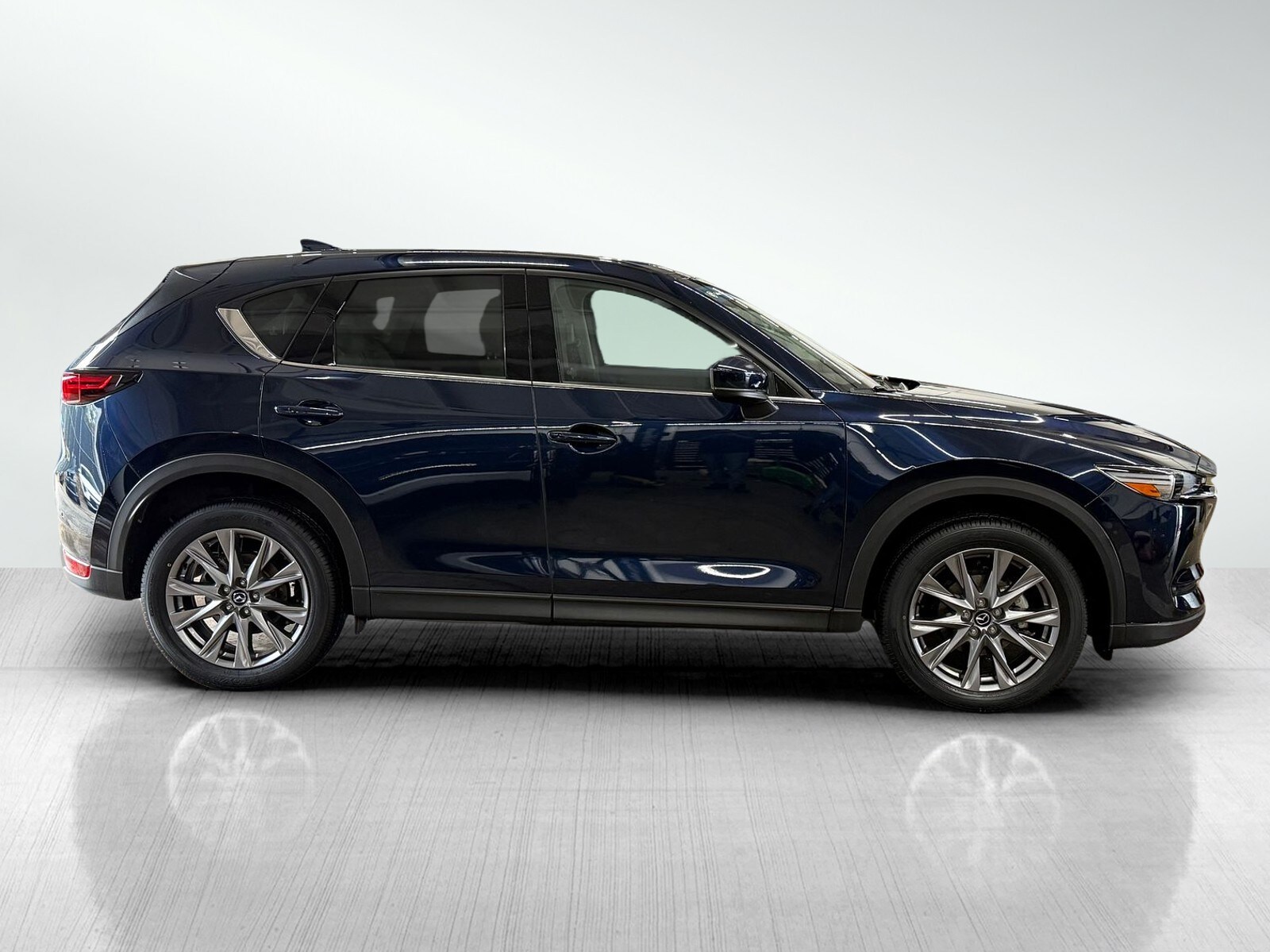2020 Mazda CX-5 Grand Touring photo 3