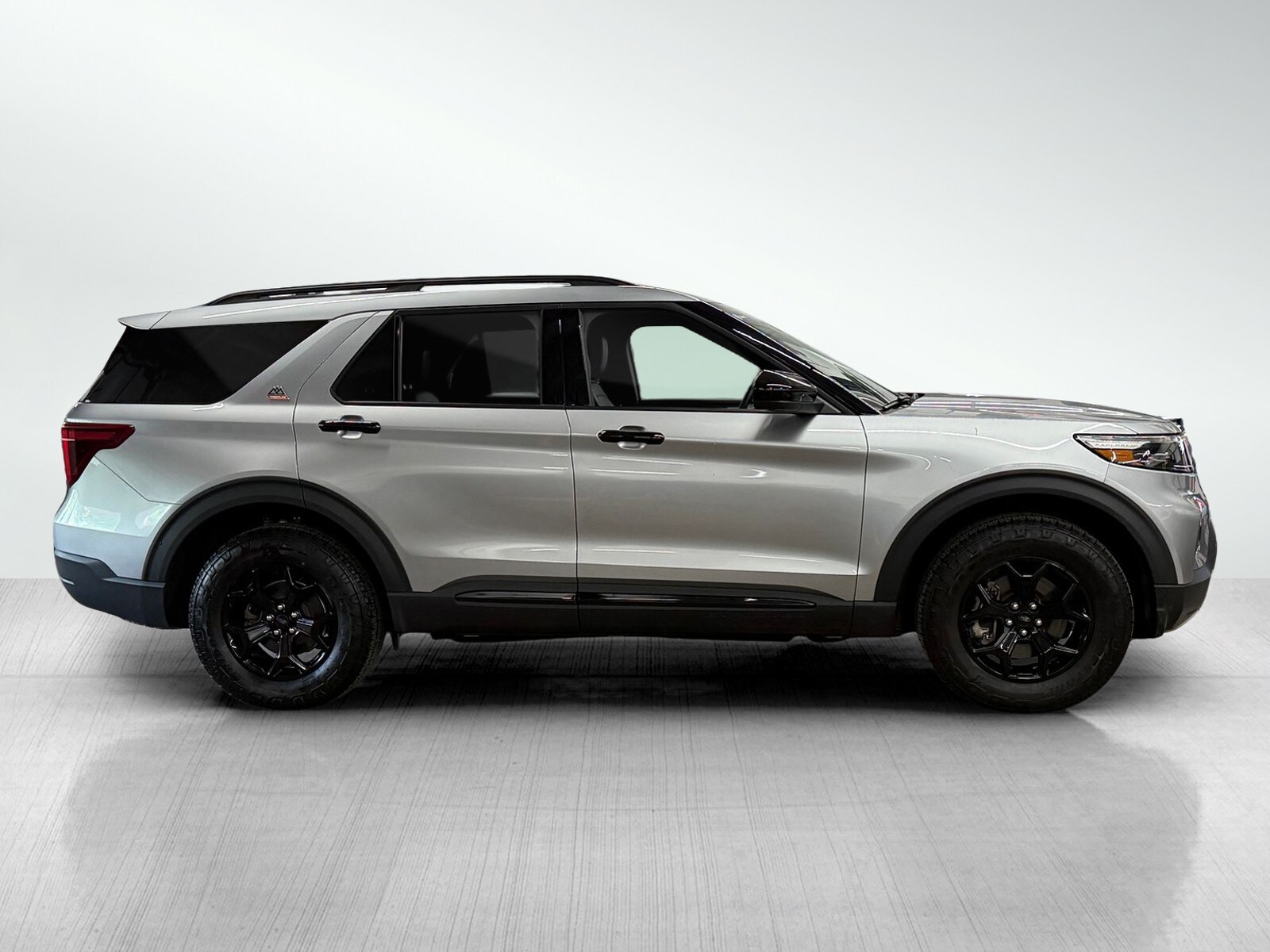 2023 Ford Explorer Timberline photo 2