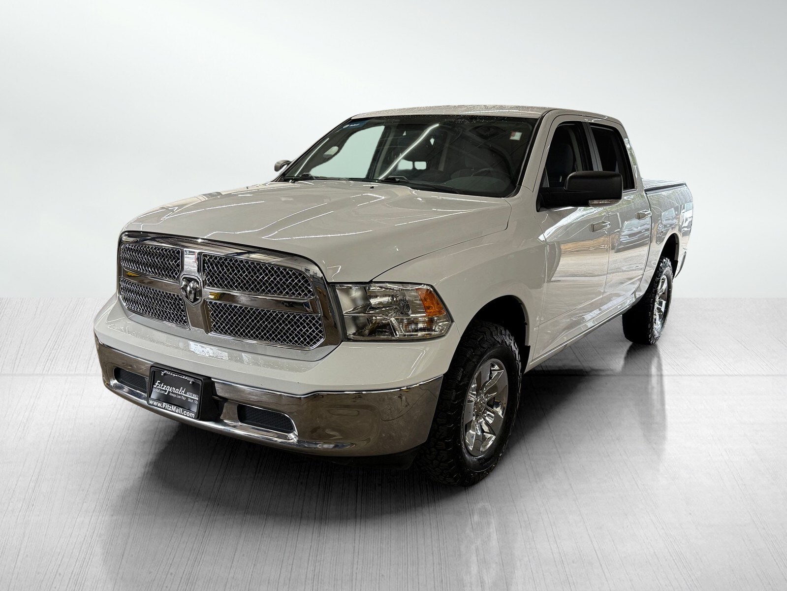 2019 Ram 1500 Classic SLT photo 2